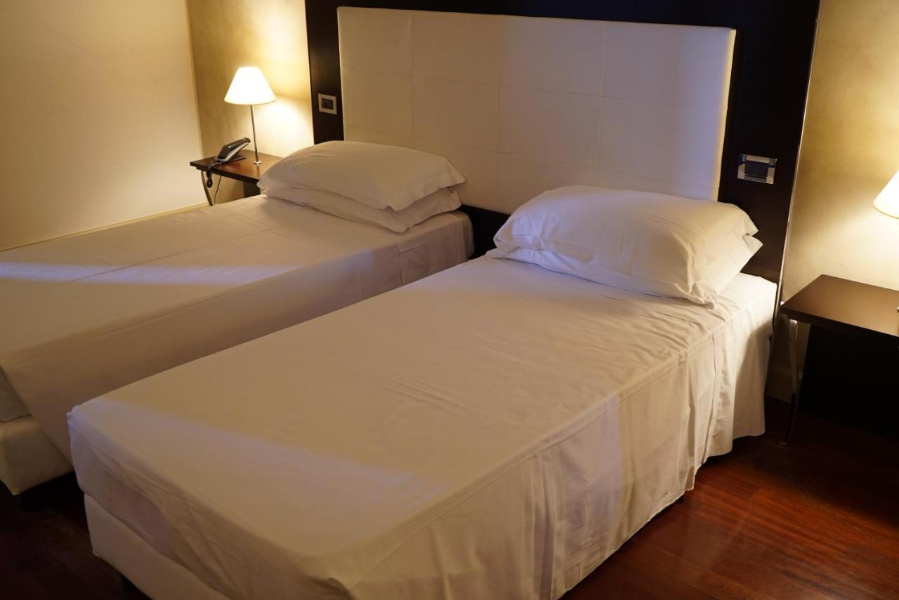 Cremona Palace Hotel Costa Sant'Abramo Екстер'єр фото