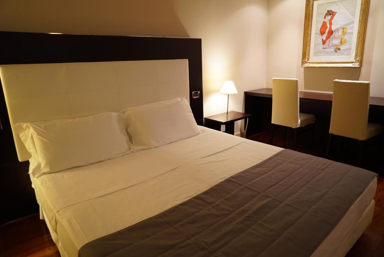 Cremona Palace Hotel Costa Sant'Abramo Екстер'єр фото