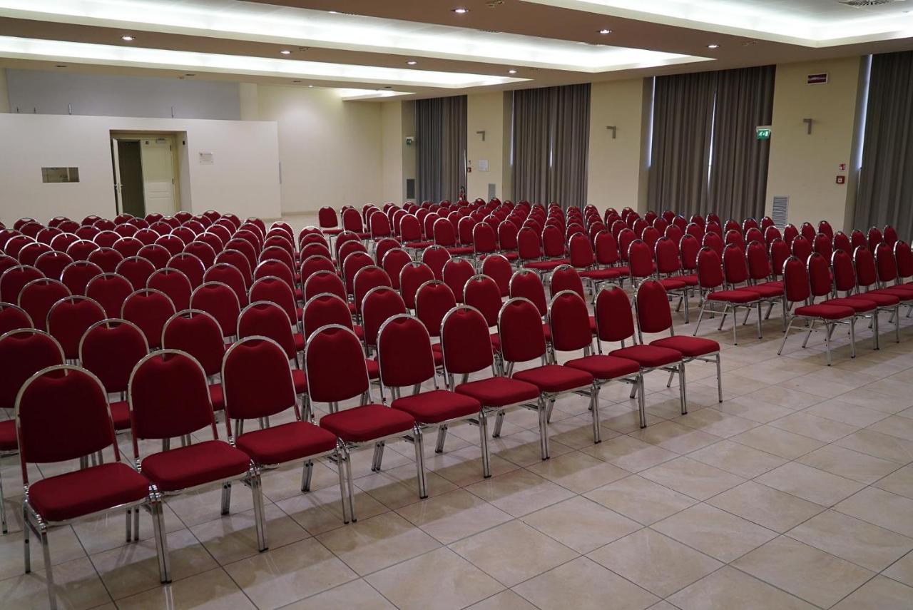 Cremona Palace Hotel Costa Sant'Abramo Екстер'єр фото