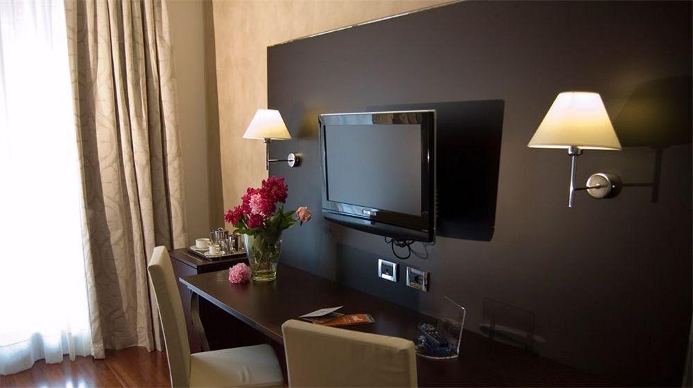 Cremona Palace Hotel Costa Sant'Abramo Екстер'єр фото