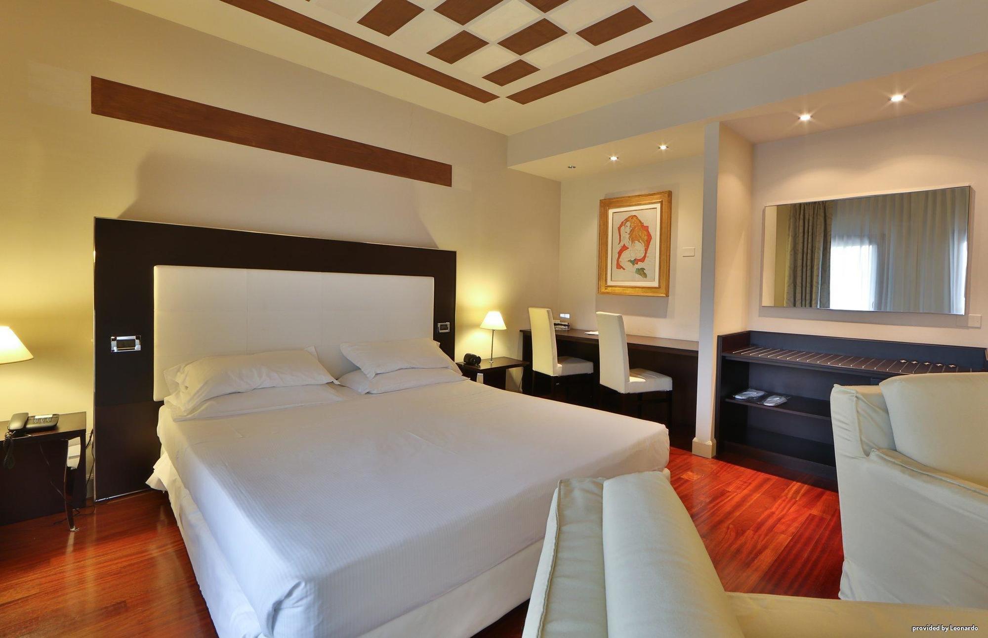 Cremona Palace Hotel Costa Sant'Abramo Екстер'єр фото