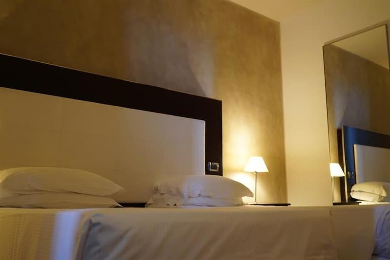 Cremona Palace Hotel Costa Sant'Abramo Екстер'єр фото